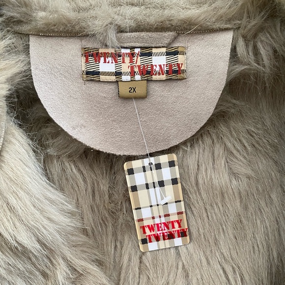 TWENTY TWENTY Tan Faux Fur, 2X - Picture 8 of 11